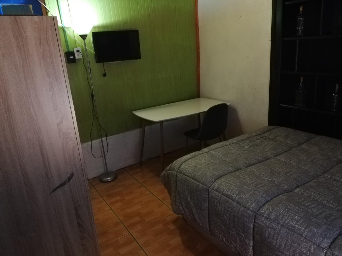 Hostal La Casona Los Ángeles Kültér fotó