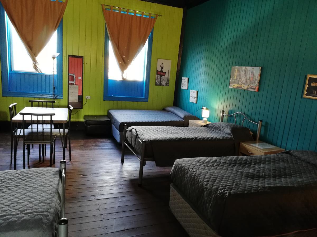 Hostal La Casona Los Ángeles Kültér fotó